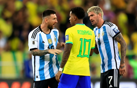 Rodrygo nói chi tiết cuộc đụng độ với Messi trước thềm Copa America