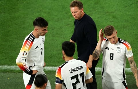 Cầu thủ ĐT Đức nhận lệnh cấm trước trận gặp Tây Ban Nha