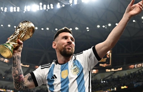 CHÍNH THỨC: Argentina phải trả lại cúp vàng World Cup
