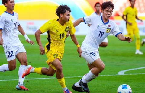U22 Malaysia chiếm ngôi đầu của U22 Việt Nam