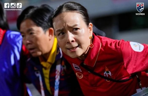 CĐV Thái Lan nổi giận chỉ trích Madam Pang vì thất bại tại SEA Games