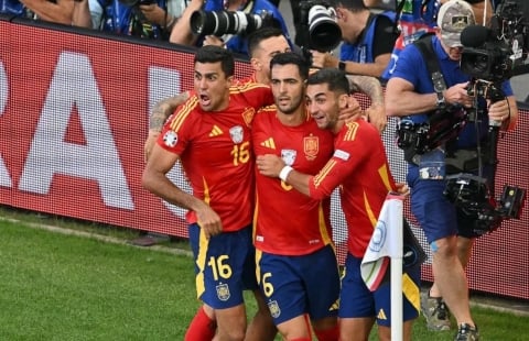 Tây Ban Nha lọt vào bán kết EURO 2024: Thắng xong là lo âu