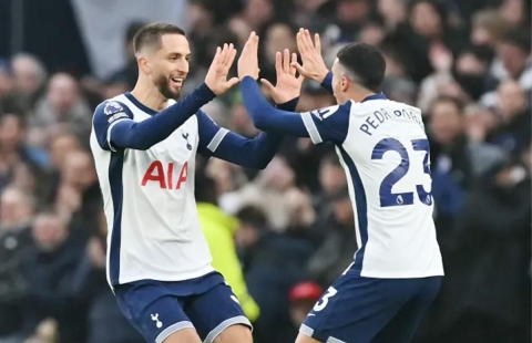 Tottenham tạo kỷ lục