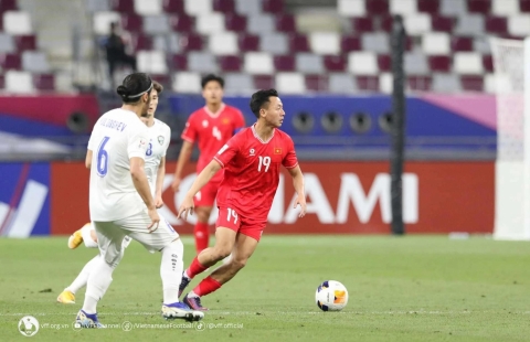 VIDEO: U23 Việt Nam thua đậm Uzbekistan trước vòng tứ kết