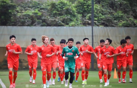 HLV Kim Sang Sik phải loại 12 cầu thủ U23 Việt Nam