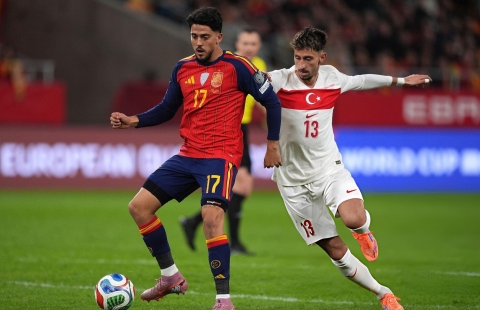 Hòa Thổ Nhĩ Kỳ, Tây Ban Nha chính thức dự World Cup