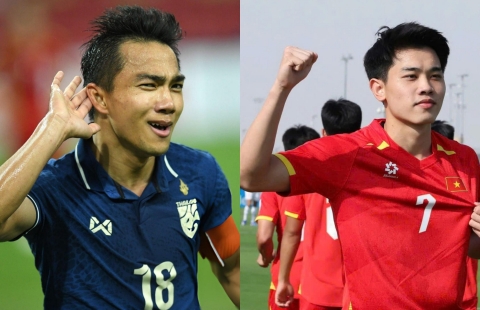 Chanathip có hành động ngỡ ngàng khi U23 Việt Nam đang thăng hoa