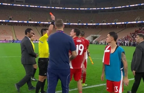 Vỡ mộng World Cup, Indonesia còn bị 'bêu xấu' sang tận châu Âu