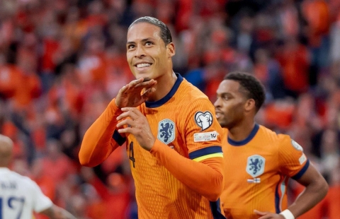 Van Dijk lập cột mốc lớn trong ngày Hà Lan đoạt vé World Cup