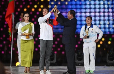 Kình ngư Singapore hướng tới kỷ lục lịch sử