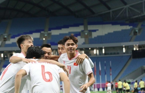 U23 Việt Nam thắng kịch tính trong trận ra quân có 2 thẻ đỏ