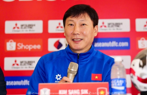 HLV Kim Sang Sik: 'ĐT Việt Nam đến Thái Lan để vô địch AFF Cup'