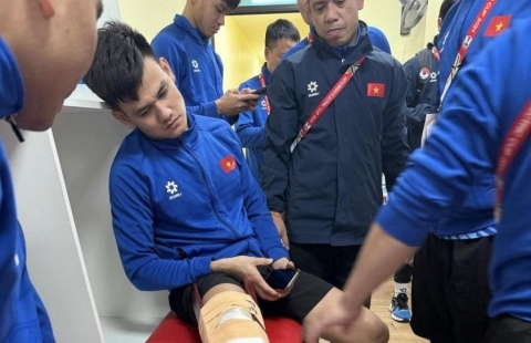 Hồ Tấn Tài phẫu thuật đứt dây chằng cùng nơi với Xuân Son?