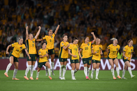 Thắng nghẹt thở Pháp, chủ nhà Úc vào bán kết World Cup nữ