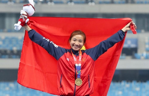 Nguyễn Thị Oanh giành 2 HCV trong 30 phút, lập kỳ tích không tưởng ở SEA Games