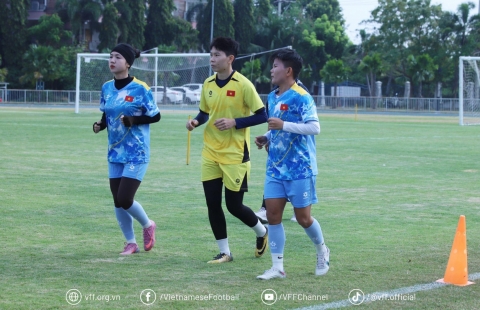 ĐT Việt Nam 'xốc' lại tinh thần sau trận thua Philippines