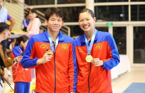 Ánh Viên chia sẻ cực xúc động khi Quang Thuấn giành HCV đầu tiên ở SEA Games