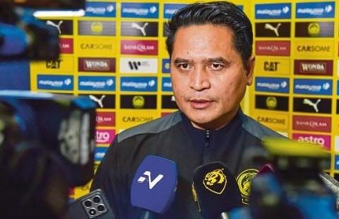 HLV Malaysia bất ngờ nhắc tới U22 Việt Nam trước bán kết SEA Games 33