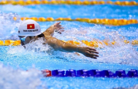 Tuyển thủ bơi lội Trần Hưng Nguyên: “Ông vua hỗn hợp cá nhân thế hệ 2003”