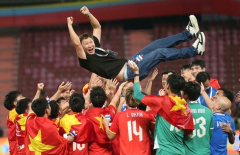 AFC sửng sốt với màn ngược dòng kinh điển của Việt Nam ở SEA Games