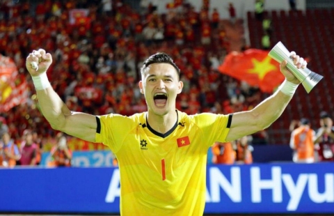 Truyền thông Thái Lan tuyên bố thẳng đẳng cấp khác biệt của Lê Giang Patrik