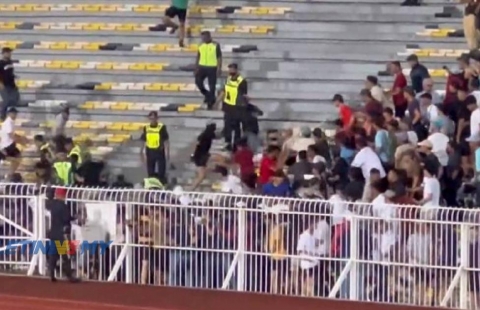 Sau 'vết nhơ' SEA Games, bóng đá Đông Nam Á lại xảy ra ẩu đả khiến nhiều người bị bắt