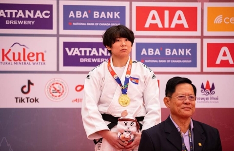 Nhà vô địch thế giới người Nhật giành HCV cho Campuchia