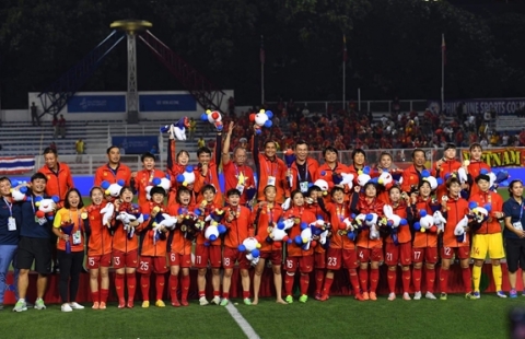 Lịch thi đấu bóng đá hôm nay 21/5: Việt Nam đá chung kết mấy giờ