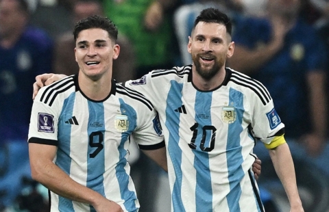 Sao Argentina tiết lộ về tương lai của Messi sau Copa America