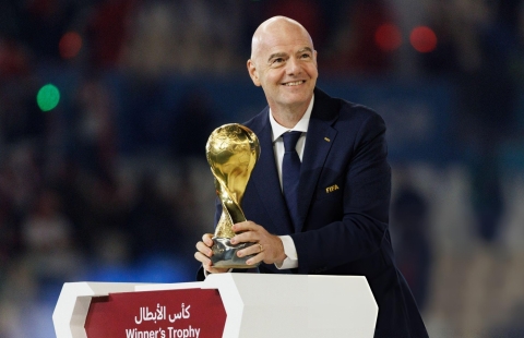 Chủ tịch FIFA thảo luận luật gây tranh cãi trước World Cup 2026