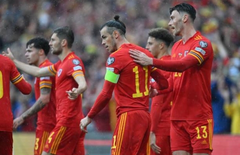 Bale toả sáng đưa Xứ Wales dự World Cup 2022 sau 64 năm chờ đợi
