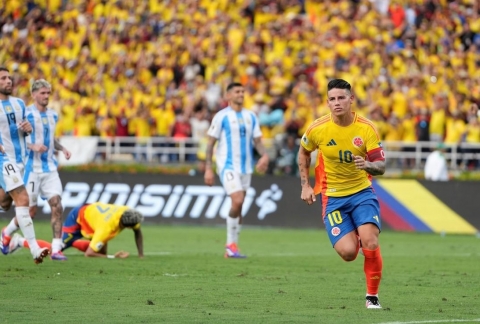 Vắng Messi, Argentina thua đau trước Colombia