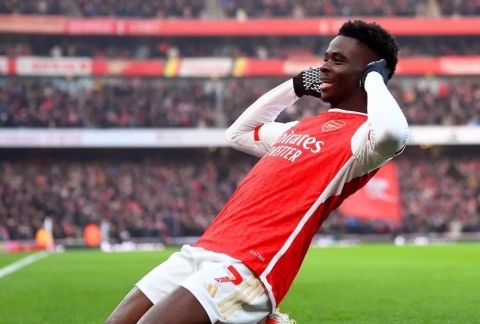 Bukayo Saka chỉ cần 2 từ để khiến Tottenham 'ngậm cay đắng'