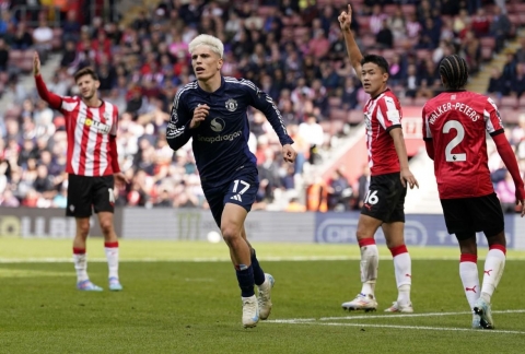 Trực tiếp MU 0-0 Southampton: Đôi công hấp dẫn