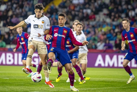 Trực tiếp Valencia vs Barca, 03h30 hôm nay 07/2/2025