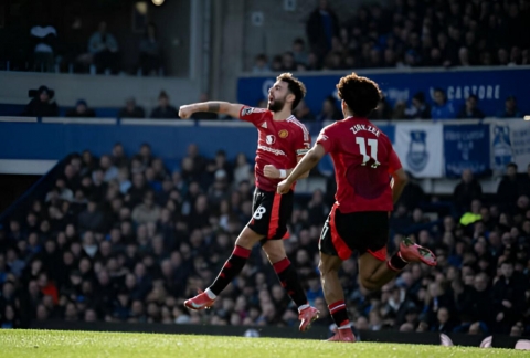 Bruno sút phạt thành bàn, MU hòa chật vật trước Everton