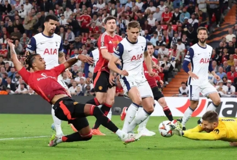 Trực tiếp Tottenham 0-0 MU: Dorgu trở lại đội hình xuất phát