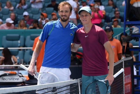 Đè bẹp Medvedev, Sinner lần thứ 2 liên tiếp có mặt ở chung kết Miami Open