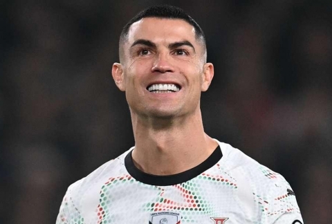 CHÍNH THỨC: Ronaldo phá vỡ sự im lặng sau tấm thẻ đỏ tai tiếng