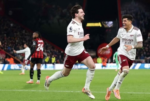 Arsenal thắng nghẹt thở, nối dài mạch trận tuyệt vời