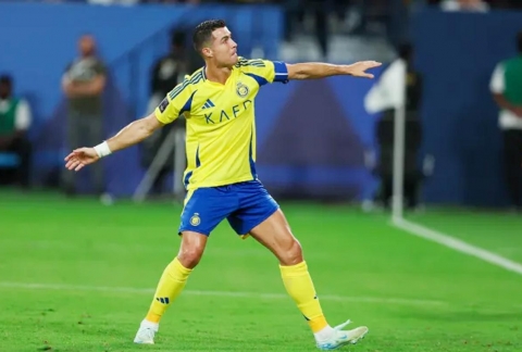 Trực tiếp Al Nassr 0-0 Damac: Ronaldo chưa có đất diễn