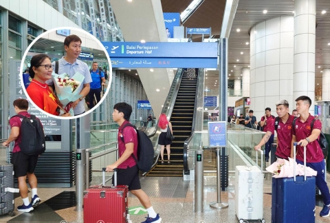 ĐT Việt Nam nhận 'doping tinh thần' tại Malaysia