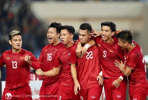 ĐT Việt Nam trở thành niềm tự hào ĐNÁ ở đấu trường số 1 châu lục