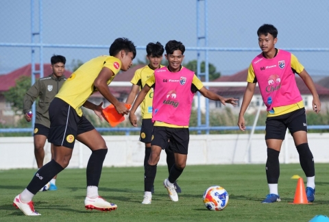 Quyết soán ngôi U23 Việt Nam, Thái Lan tập hết công suất