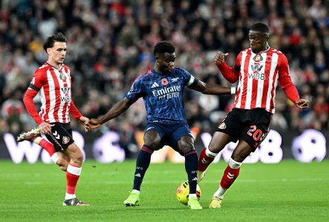 Hòa đáng tiếc Sunderland, Arsenal bị ngắt mạch toàn thắng