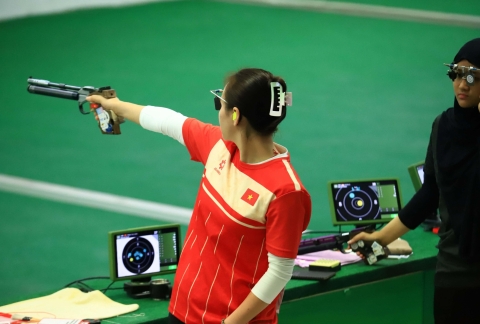 NÓNG: Bắn súng Việt Nam phá kỷ lục, giành HCV SEA Games