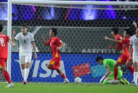 FIFA có hành động gây sốt với người hùng của U23 Việt Nam