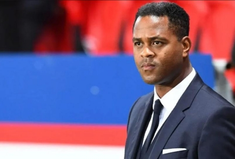 CĐV Indonesia đòi sa thải HLV Kluivert sau thảm bại trước Australia