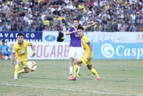 Văn Quyết trượt pen, Hà Nội FC mất cúp vào tay Thanh Hóa