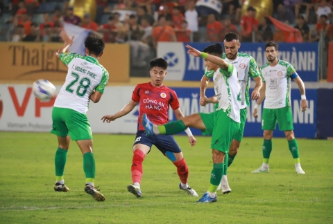 Trực tiếp CAHN 0-0 TP.HCM: Bế tắc